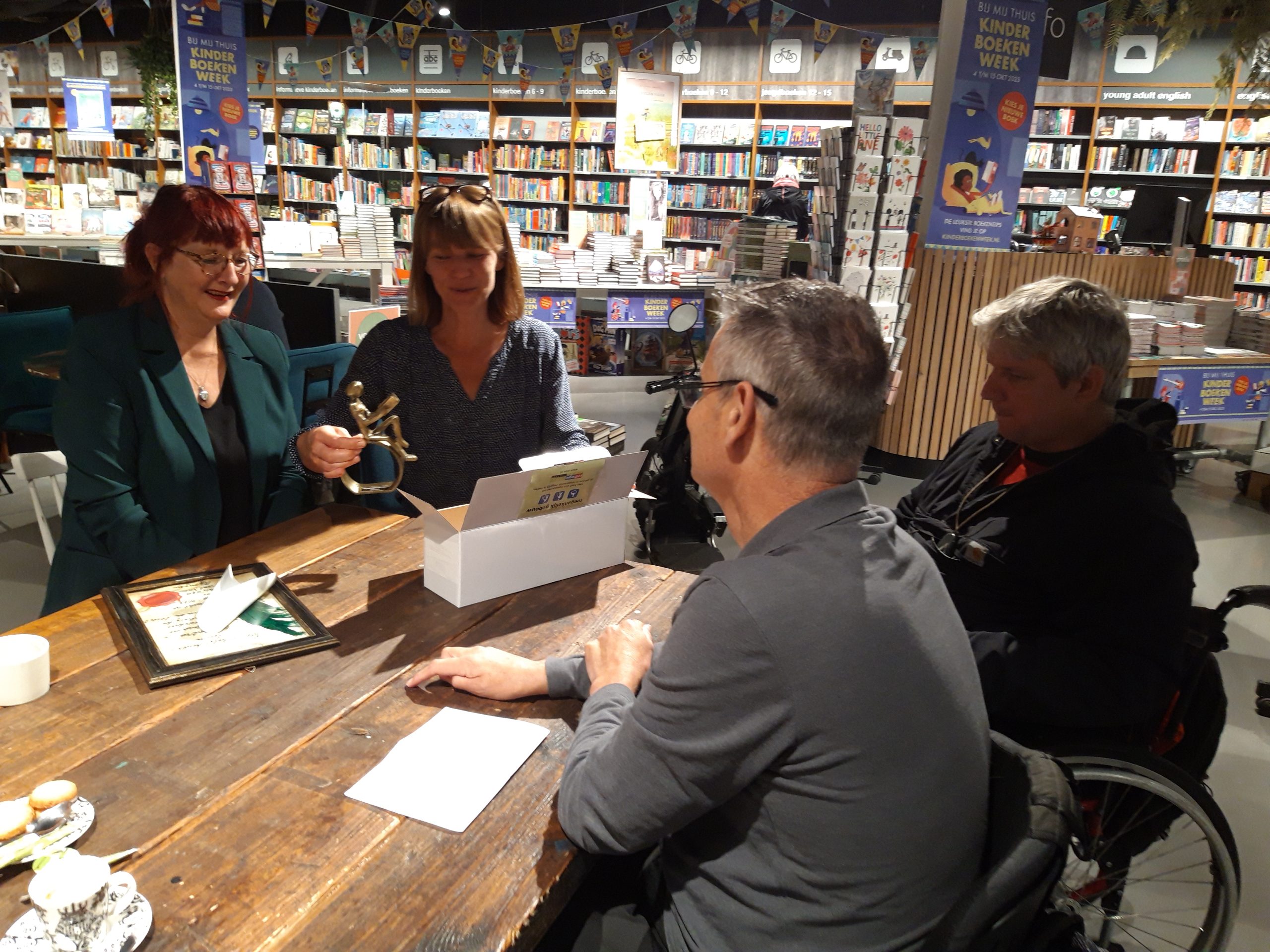 Toegankelijkheidspluim voor boekwinkel Dekker van de Vegt - Welkom op